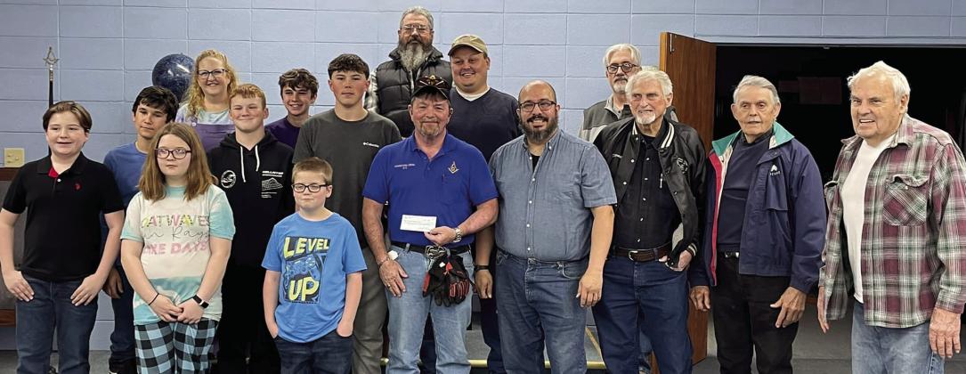 Mannford Masonic Lodge #515 recently presented a check to Mannford’s Pirate Student Travel group. According to Lodge Leader Wayne Ogle, the Masons hosted a pancake breakfast on March 16 which resulted in $2,780 being raised for the group. Group Sponsor Jennifer Morrow said this year’s group is raising funds for a trip to Washington, D.C.